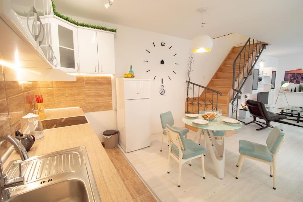 Central Duplex Apartment Novi Sad Exterior foto